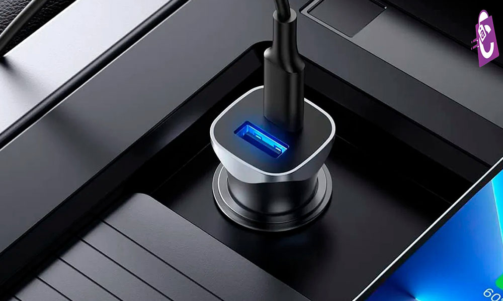 مقایسه شارژر فندکی با پاوربانک از نظر قابلیت حمل